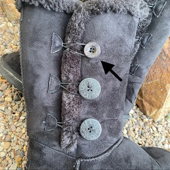 UGG Bailey Button Triplet II Boot Black Size 10 - Picture 9 of 11